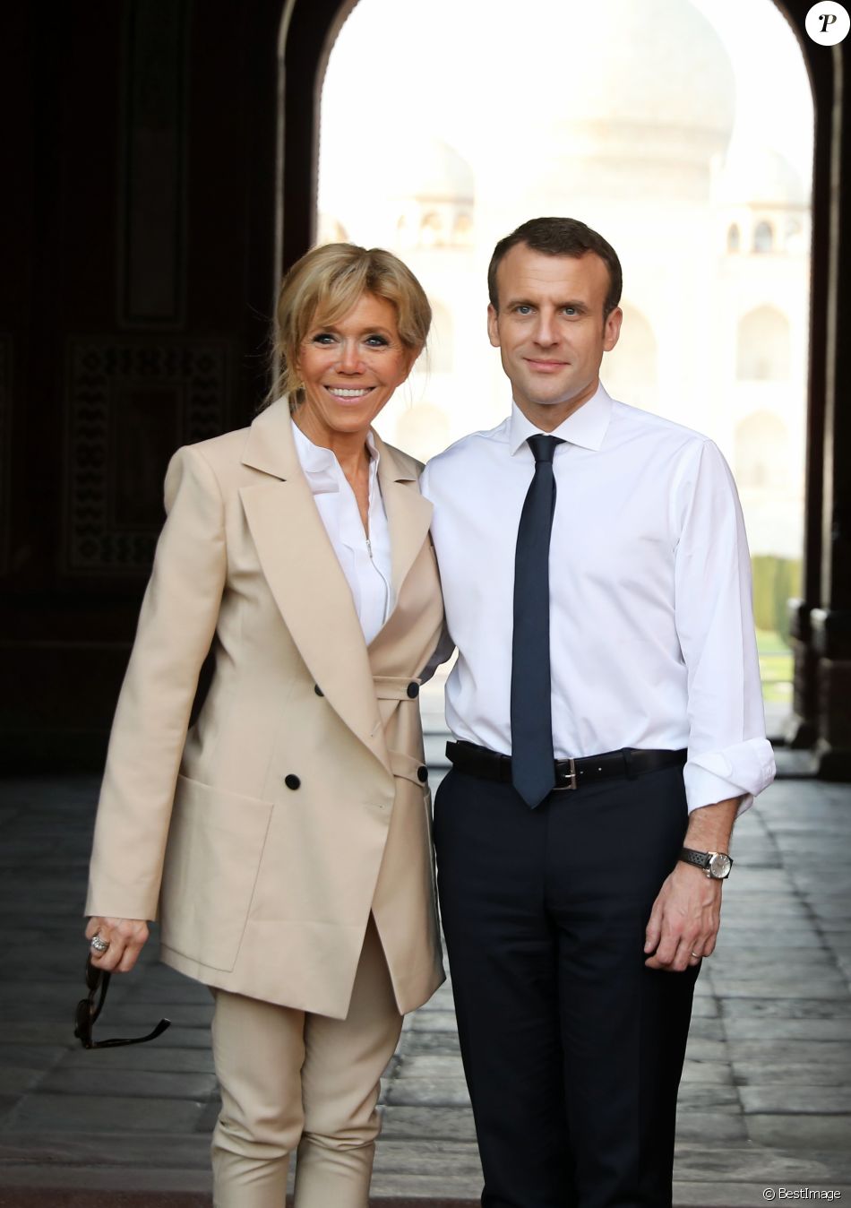 Le président Emmanuel Macron et sa femme Brigitte lors d'une visite ...