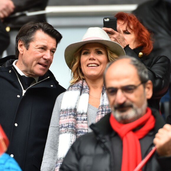 Christian Estrosi, le maire de Nice, et sa femme Laura Tenoudji assistent à la rencontre de football à Nice le 18 mars 2018, opposant l'OGC Nice au PSG. © Bruno Bebert/Bestimage