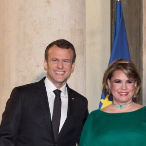 Le président de la République Emmanuel Macron, son épouse Brigitte Macron, le grand-duc Henri de Luxembourg et la grande-duchesse Maria Teresa de Luxembourg - Le grand-duc et la grande-duchesse de Luxembourg assistent au dîner d'Etat organisé au Palais de l'Elysée par le président de la République et la première dame à l'occasion d'une visite d'Etat en France à Paris, le 19 mars 2018. © Jacovides-Moreau/Bestimage