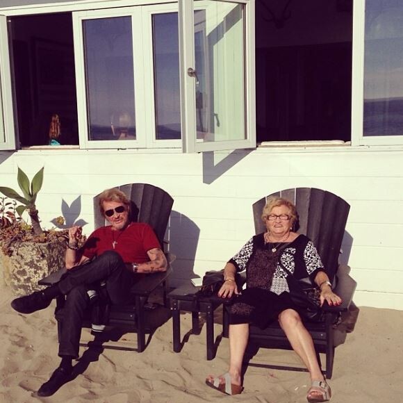 Elyette Boudou, alias Mamie Rock, avec Johnny Hallyday sur Instagram, le 10 novembre 2013.