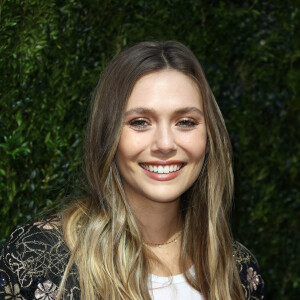 Elizabeth Olsen - Photocall de la soirée de lancement du programme "Through Her Lens: The Tribeca Chanel Women's Filmmaker" à New York. Le 17 octobre 2017