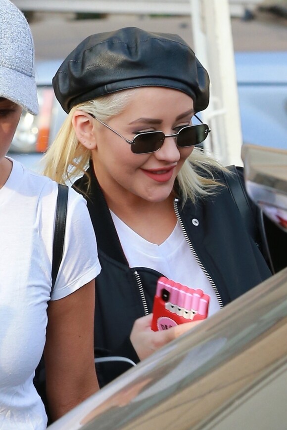 Exclusif - Christina Aguilera fait du shopping à Beverly Hills le 23 decembre 2017.