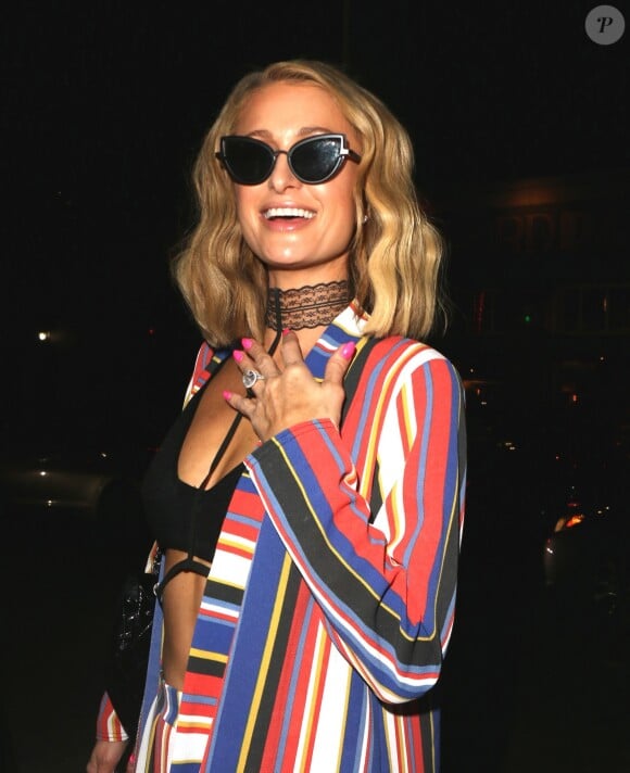 Paris Hilton, récemment fiancée et arborant sa bague de fiançailles, quitte le restaurant mexicain "The Highlight Room" à Los Angeles. Le 21 mars 2018