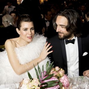 Charlotte Casiraghi et Dimitri Rassam à table lors du 64e Bal de la Rose sur le thème de Manhattan dans la Salle des Etoiles au Sporting Monte-Carlo à Monaco le 24 mars 2018. © Pierre Villard / Palais Princier / SBM via Bestimage