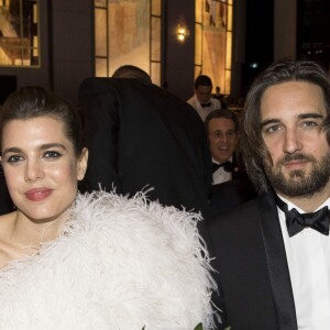Charlotte Casiraghi et Dimitri Rassam à table lors du 64e Bal de la Rose sur le thème de Manhattan dans la Salle des Etoiles au Sporting Monte-Carlo à Monaco le 24 mars 2018. © Pierre Villard / Palais Princier / SBM via Bestimage