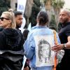 Kendall Jenner et Hailey Baldwin - Les célébrités et des centaines de milliers de manifestants protestent contre les armes à feu (March For Our Lives) à Los Angeles, le 24 mars 2018