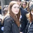 Julianne Moore avec sa fille Liv Freundlich et son mari Bart Freundlich - Les célébrités et des centaines de milliers de manifestants protestent contre les armes à feu (March For Our Lives) à Washington, DC, le 24 mars 2018