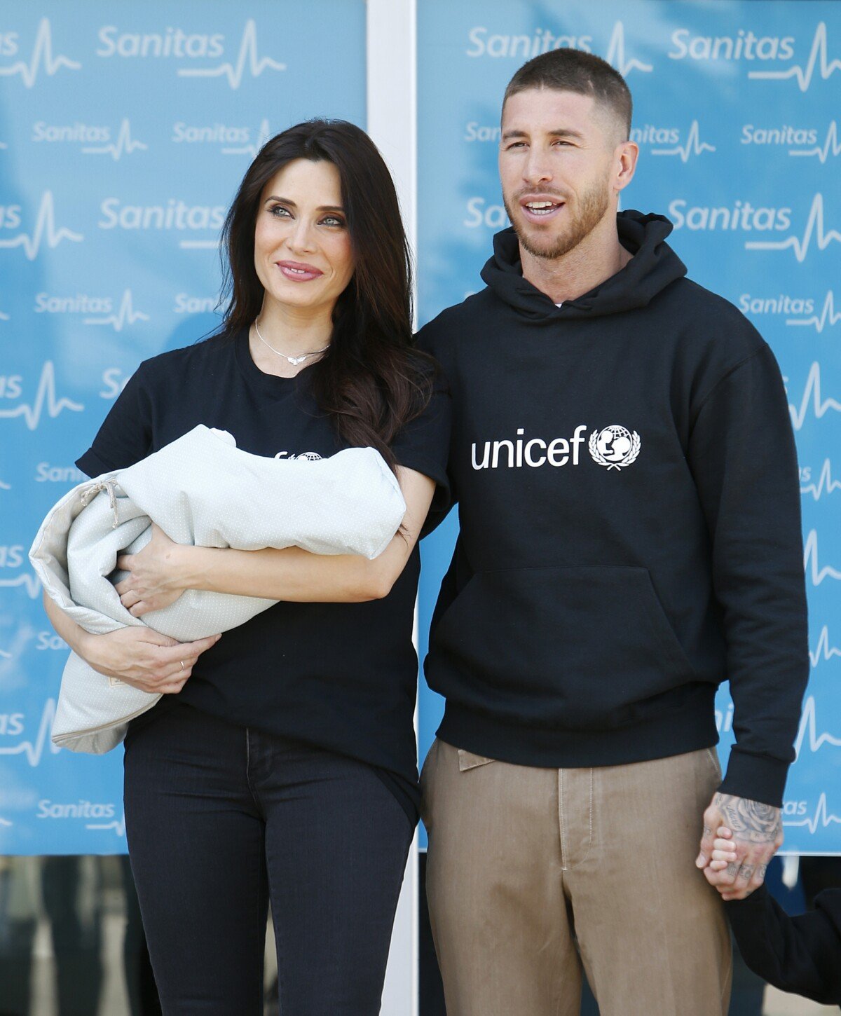 Sergio Ramos, papa pour la 3e fois, présente son fils à la presse photo