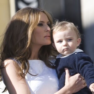 Donald Trump, sa femme Melania et leur fils Barron lors du dévoilement de son étoile sur le "Walk Of Fame" à Hollywood. Le 16 janvier 2007 © Prensa Internacional / Zuma Press / Bestimage