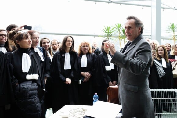 Pierre-Olivier Sur, un des avocats de Laura Smet, lors de l'audience du procès de l'héritage de Johnny Hallyday au tribunal de Nanterre le 30 mars 2018. © Stéphane Lemouton / Bestimage