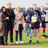 Le prince Harry et Meghan Markle ont rendu visite aux athlètes britanniques préparant les 4e Invictus Games (du 20 au 27 octobre 2018 à Sydney en Australie) sur le campus de l'Université de Bath le 6 avril 2018.