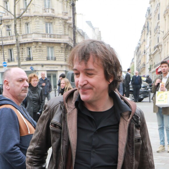 Cali - Les personnalités rendent hommage à Jacques Higelin au Cirque d'Hiver à Paris le 12 avril 2018.