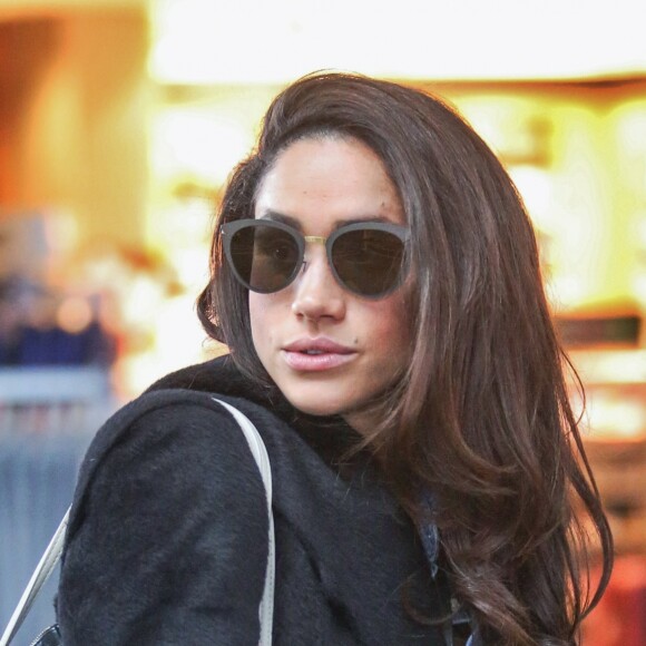 Exclusif - Meghan Markle à l'aéroport de Vancouver le 25 décembre 2015