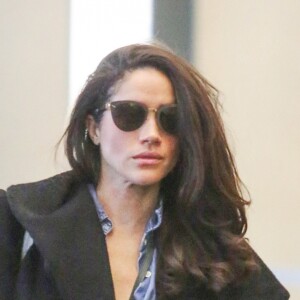 Exclusif - Meghan Markle à l'aéroport de Vancouver le 25 décembre 2015