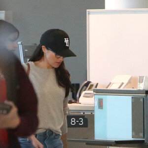 Exclusif - Meghan Markle à l'aéroport de Toronto au Canada le 25 juin 2017, prête à embarquer à bord d'un vol pour Londres.