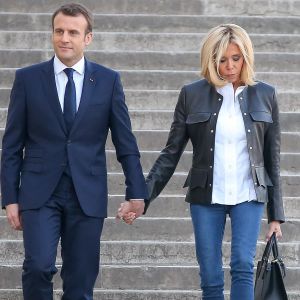 Le président de la République Emmanuel Macron et sa femme la première dame Brigitte Macron arrivent au palais de Chaillot, à Paris, France, le 15 avril 2018. Le président de la République est l'invité de BFMTV, RMC et Mediapart pour une grande interview en direct par les journalistes Jean-Jacques Bourdin, pour BFMTV et RMC, et Edwy Plenel, directeur de Mediapart. © Dominique Jacovides/Bestimage