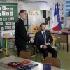 Le président Emmanuel Macron en interview télévisée pour le journal de 13h00 de Jean-Pierre Pernaut de TF1 à Berd'Huis le 12 avril 2018. Yoan Valat / Pool / Bestimage