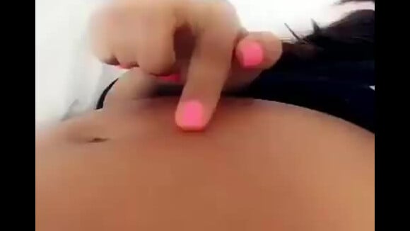 Eva Longoria film son ventre rond sur Instagram, avril 2018