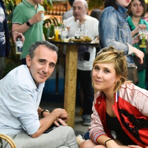 Elie Semoun et Bérengère Krief "posey" lors de la soirée d'inauguration de la Casa Corona à Paris, au 11 rue de la Fontaine-au-roi, le 18 avril 2018. © SAY WHO
