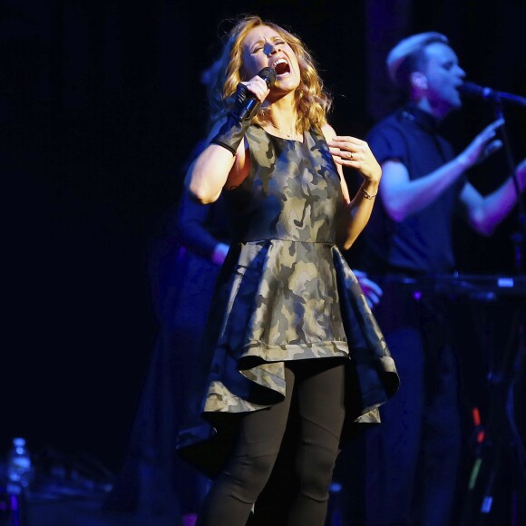 Lara Fabian en concert au Beacon Theatre à New York, dans le cadre de sa tournée "Camouflage World Tour 2018", le 5 février 2018. © Charles Guerin/Bestimage