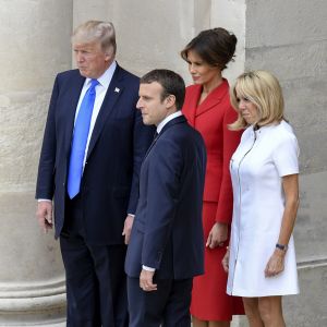 Melania Trump et Brigitte Macron (Trogneux), avec Donald Trump et Emmanuel Macron - Cérémonie d'accueil du président Donald Trump par Emmanuel Macron, président de la République, à l'Hôtel National des Invalides à Paris le 13 juillet 2017. © Pierre Perusseau / Bestimage