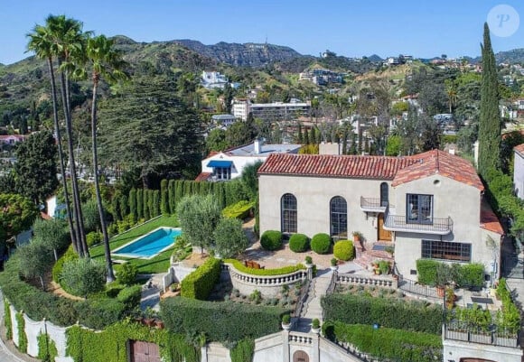 Ellen Pompeo et son époux Chris Ivery vendent leur villa hispanique des années 1920 dans le quartier historique de Whitely Heights, sur les hauteurs d'Hollywood, avril 2018.