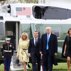 Le président américain Donald Trump, sa femme la Première Dame Melania Trump, le président de la République française Emmanuel Macron et sa femme la Première Dame Brigitte Macron (Trogneux) - Les couples présidentiels français et américains arrivent à Mount Vernon à bord de l'hélicoptaire présidentiel Marine One, à Mount Vernon, le 23 avril 2018. © Dominique Jacovides/Bestimage