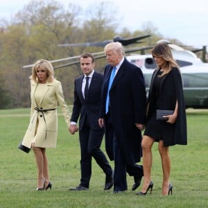 Le président américain Donald Trump, sa femme la Première Dame Melania Trump, le président de la République française Emmanuel Macron et sa femme la Première Dame Brigitte Macron (Trogneux) - Les couples présidentiels français et américains arrivent à Mount Vernon à bord de l'hélicoptaire présidentiel Marine One, à Mount Vernon, le 23 avril 2018. © Dominique Jacovides/Bestimage