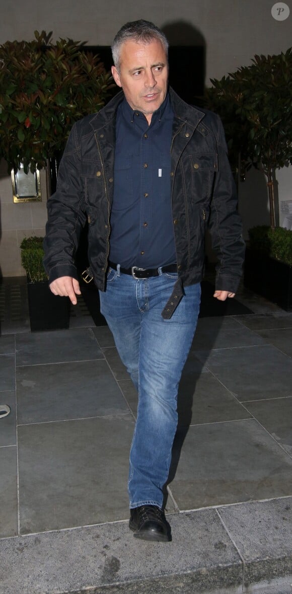 Matt LeBlanc et sa compagne Aurora Mulligan à la sortie du restaurant Scott's à Londres, Royaume Uni, le 23 avril 2018.