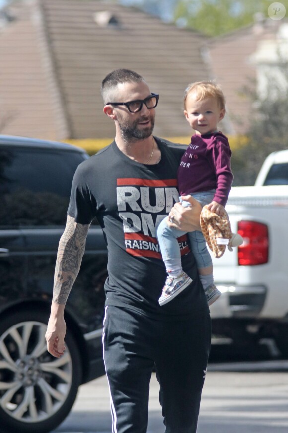 Adam Levine et sa fille Dusty Rose à Los Angeles le 14 mars 2018.