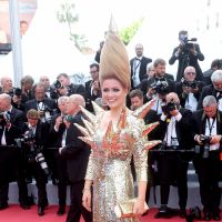 Cannes 2018 : Le look improbable d'Elena Lenina (Nice People)