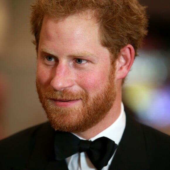 Le prince Harry lors de l'avant-première mondiale du James Bond "Spectre" au Royal Albert Hall à Londres le 26 octobre 2015.