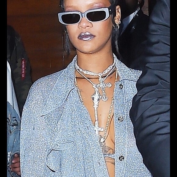 Rihanna à la sortie du "1 Oak" night club à New York, le 7 mai 2018