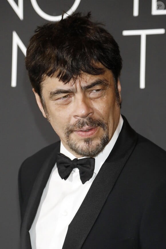 Benicio del Toro au photocall du dîner "Kering: Women in Motion Awards", qui a lieu Place de la Castre, lors du 71ème Festival International du Film de Cannes, le 13 mai 2018.