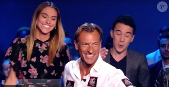 Candide Renard et son père Hervé Renard sur le plateau de l'émission Télé Foot sur TF1 à Paris le 19 novembre 2017 Candide Renard (21 ans), fille de l'actuel sélectionneur de l'équipe de football nationale du Maroc Hervé Renard, a dénoncé des faits susceptibles de relever d'une tentative d'agression sexuelle après la quatrième journée de survie, en pleine nuit sur le camp de l'émission Koh-Lanta le 11 mai 2018. © TF1 / Bestimage19/11/2017 - Paris