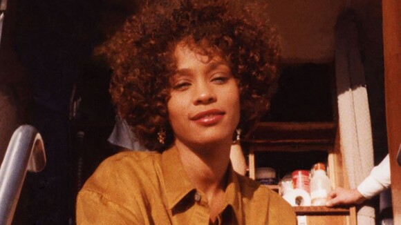 Whitney Houston violée par sa cousine : Le scandale éclate à Cannes