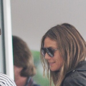 Heidi Klum et son compagnon Tom Kaulitz se câlinent et s'embrassent lors d'un déjeuner en amoureux au restaurant de l'hôtel du Cap-Eden-Roc à Antibes lors du 71ème Festival International du Film de Cannes , le 16 mai 2018.