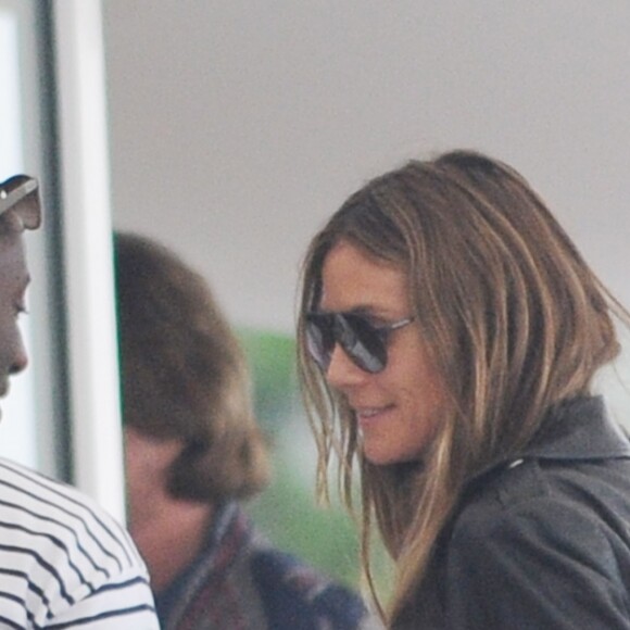 Heidi Klum et son compagnon Tom Kaulitz se câlinent et s'embrassent lors d'un déjeuner en amoureux au restaurant de l'hôtel du Cap-Eden-Roc à Antibes lors du 71ème Festival International du Film de Cannes , le 16 mai 2018.