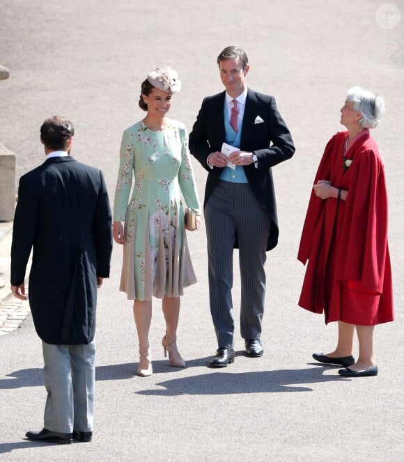 Pippa Middleton et son mari James Matthews arrivant à la chapelle St George à Windsor au mariage du prince Harry et de Meghan Markle le 19 mai 2018.