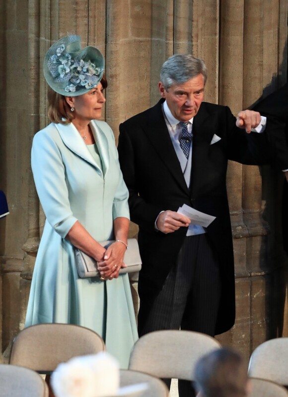 Michael et Carole Middleton en la chapelle St George à Windsor au mariage du prince Harry et de Meghan Markle le 19 mai 2018.