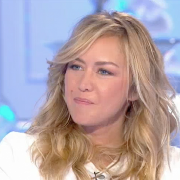 Énora Malagré s'exprime sur son départ de "Touche pas à mon poste" (C8) le 19 mai 2018 face à Thierry Ardisson dans "Salut les terriens !" (C8).