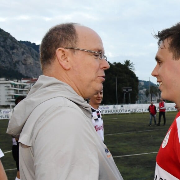 Le prince Albert II de Monaco et Louis Ducruet - Traditionnel match de football caritatif opposant l'A.S. Star Team for Children à l'Association Mondiale des Pilotes de F1 au stade Lucien Rhein à Menton, le 22 mai 2018. L'équipe du prince A. II de Monaco a remporté la rencontre par 2 buts à 1. © Bruno Bebert/Bestimage