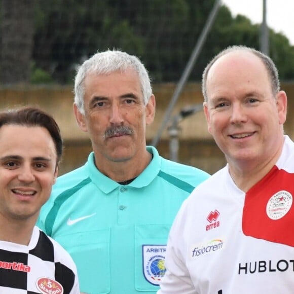 Felipe Massa et le prince Albert II de Monaco - Traditionnel match de football caritatif opposant l'A.S. Star Team for Children à l'Association Mondiale des Pilotes de F1 au stade Lucien Rhein à Menton, le 22 mai 2018. L'équipe du prince A. II de Monaco a remporté la rencontre par 2 buts à 1. © Bruno Bebert/Bestimage