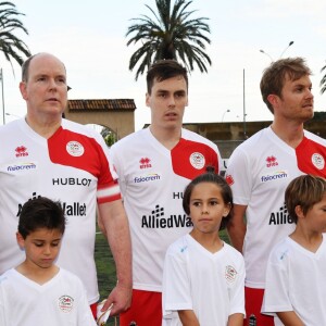 Le prince Albert II de Monaco, Louis Ducruet et Nico Rosberg - Traditionnel match de football caritatif opposant l'A.S. Star Team for Children à l'Association Mondiale des Pilotes de F1 au stade Lucien Rhein à Menton, le 22 mai 2018. L'équipe du prince A. II de Monaco a remporté la rencontre par 2 buts à 1. © Bruno Bebert/Bestimage