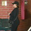 Eva Longoria enceinte se fait pouponner dans un salon de manucure/pédicure à Beverly Hills, le 17 mai 2018