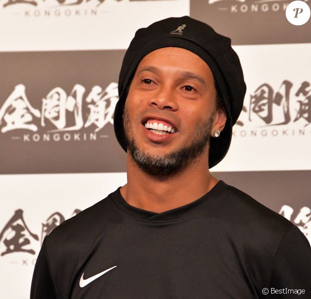 Ronaldinho Va Se Marier Avec Deux Femmes Vsd