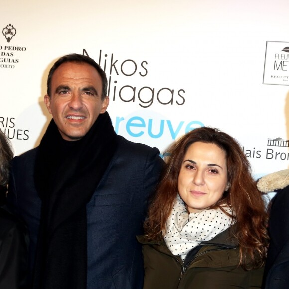 Nikos Aliagas, sa mère Harula, sa soeur Maria Aliagas et son compagnon Nikos - Vernissage de l'exposition "L'épreuve du Temps" de Nikos Aliagas au Palais Brongniart à Paris, le 16 janvier 2017. © Dominique Jacovides/Bestimage16/01/2017 - Paris