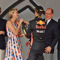 Charlene de Monaco se lâche avec Daniel Ricciardo, vainqueur du Grand Prix