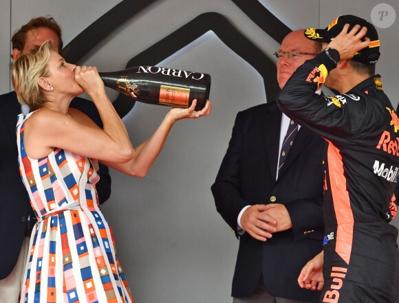 Andrea Casiraghi, la princesse Charlene de Monaco, le prince Albert II de Monaco, Pierre Casiraghi félicitent le trio de tête du 76e Gran Prix de Formule 1 de Monaco remporté par Daniel Ricciardo suivi de Sebastian Vettel et Lewis Hamilton, le 27 mai 2018. © Bruno Bebert/Bestimage