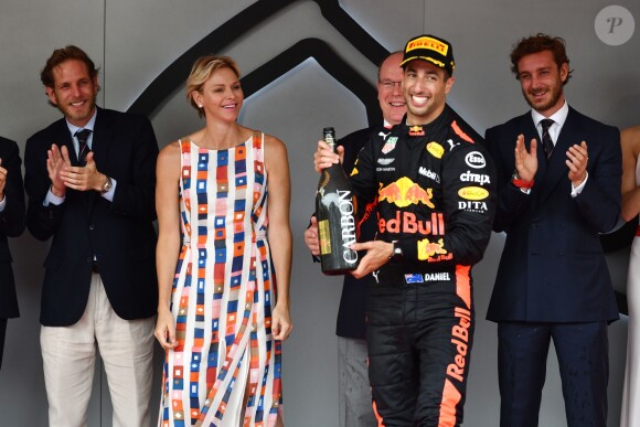 Andrea Casiraghi, la princesse Charlene de Monaco, le prince Albert II de Monaco, Pierre Casiraghi félicitent le trio de tête du 76e Gran Prix de Formule 1 de Monaco remporté par Daniel Ricciardo suivi de Sebastian Vettel et Lewis Hamilton, le 27 mai 2018. © Bruno Bebert/Bestimage